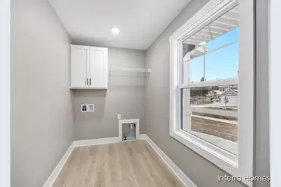 8333 Kettle Oak Drive SE, Alto, MI 49302 - Photo 17