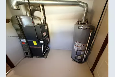 10124 Pelham Road, Taylor, MI 48180 - Photo 13