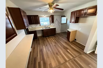 10124 Pelham Road, Taylor, MI 48180 - Photo 9