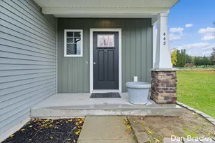 448 Tentree St, Sparta, MI 49345 - Photo 3