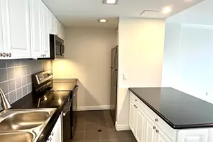 555 S Old Woodward Ave, Birmingham, MI 48009 - Photo 5