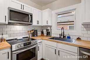 2019 Plainfield Ave NE, Grand Rapids, MI 49505 - Photo 13