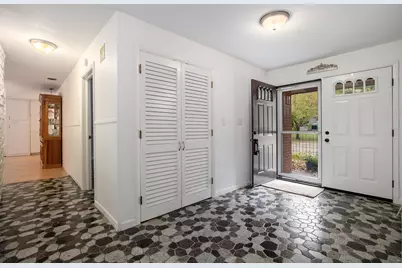 70506 Sunrise Drive, Edwardsburg, MI 49112 - Photo 5