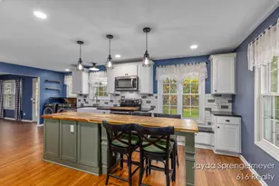 5450 Golfcrest Ct SW, Wyoming, MI 49509 - Photo 9