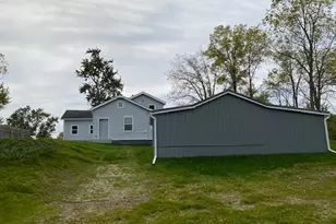 690 Upton Ave, Springfield, MI 49037 - Photo 37