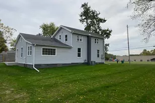 690 Upton Ave, Springfield, MI 49037 - Photo 37