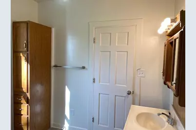 690 Upton Avenue, Springfield, MI 49037 - Photo 11