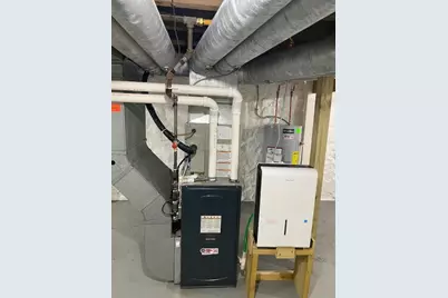 690 Upton Avenue, Springfield, MI 49037 - Photo 31