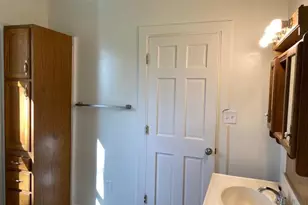 690 Upton Ave, Springfield, MI 49037 - Photo 17