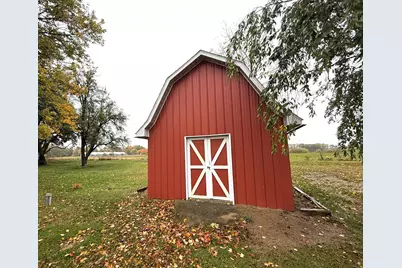 6961 Shoreline Drive, Delton, MI 49046 - Photo 5