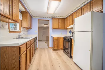 819 Riverside Drive, Battle Creek, MI 49015 - Photo 7