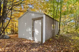 7043 Burr St, Benzonia, MI 49616 - Photo 23