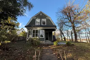 93 Goguac St E, Battle Creek, MI 49015 - Photo 5