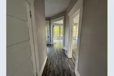 93 Goguac Street E, Battle Creek, MI 49015 - Photo 11