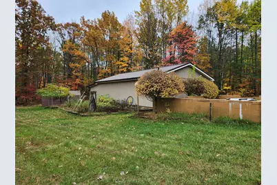 108 Deerwood Court, Roscommon, MI 48653 - Photo 5