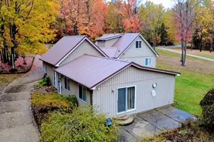 108 Deerwood Ct, Roscommon, MI 48653 - Photo 7