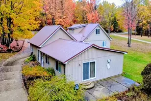 108 Deerwood Ct, Roscommon, MI 48653 - Photo 7