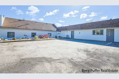 4000 Remembrance Road NW, Grand Rapids, MI 49534 - Photo 3