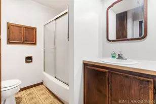 1340 S Shore Dr, Holland, MI 49423 - Photo 17