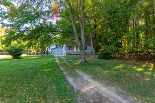 1340 S Shore Dr, Holland, MI 49423 - Photo 23