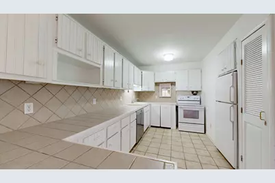 1235 S Maple Road #101, Ann Arbor, MI 48103 - Photo 3