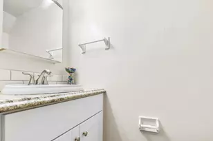 3609 Kenbrooke Ct, Kalamazoo, MI 49006 - Photo 5