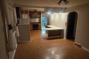 5667 Brunswick Blvd, Waterford, MI 48327 - Photo 3