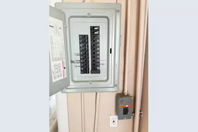 21345 Inkster Road, Farmington, MI 48336 - Photo 7