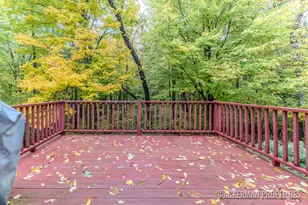 8041 Therese Ct SE, Caledonia, MI 49316 - Photo 9