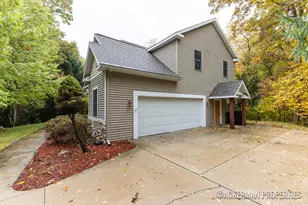 8041 Therese Ct SE, Caledonia, MI 49316 - Photo 5