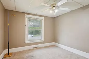 239 N Dwight St, Jackson, MI 49202 - Photo 11