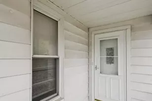 239 N Dwight St, Jackson, MI 49202 - Photo 5