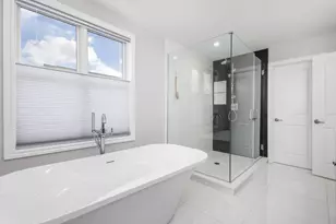 1323 Bennaville Ave, Birmingham, MI 48009 - Photo 35