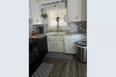 2490 Pinetree Drive, Trenton, MI 48183 - Photo 11