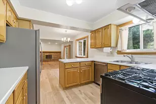 2825 Tuebingen Pkwy, Ann Arbor, MI 48105 - Photo 13