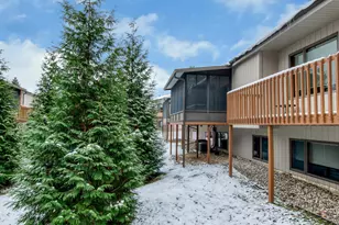 4683 Rockvalley Dr NE, Grand Rapids, MI 49525 - Photo 9