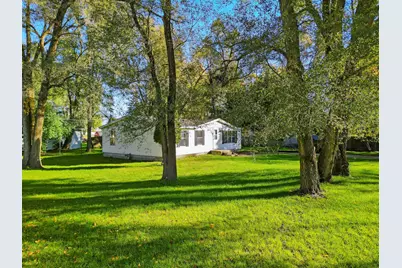 212 Elm Street, Howard City, MI 49329 - Photo 21