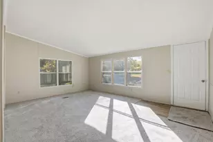 212 Elm St, Howard City, MI 49329 - Photo 7