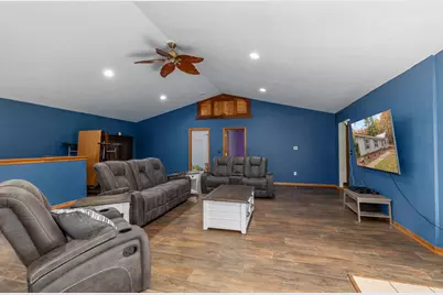 8233 S Beech Avenue, Howard City, MI 49329 - Photo 3