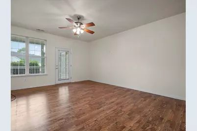 846 W Summerfield Gln Circle, Ann Arbor, MI 48103 - Photo 3