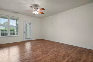 846 W Summerfield Gln Cir, Ann Arbor, MI 48103 - Photo 3