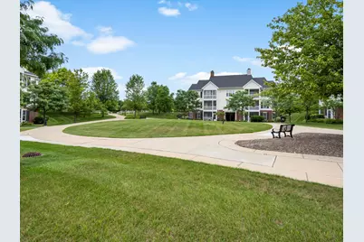 846 W Summerfield Gln Circle, Ann Arbor, MI 48103 - Photo 19