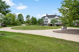 846 W Summerfield Gln Cir, Ann Arbor, MI 48103 - Photo 19