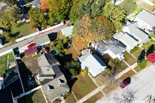 305 N Robert St, Ludington, MI 49431 - Photo 41