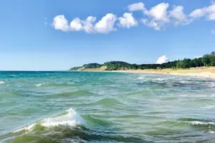 305 N Robert St, Ludington, MI 49431 - Photo 45