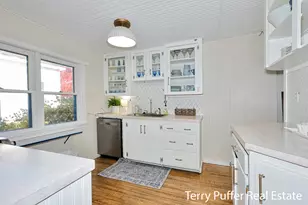 305 N Robert St, Ludington, MI 49431 - Photo 19