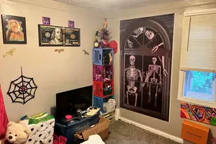 8880 Rutherford St, Detroit, MI 48228 - Photo 17