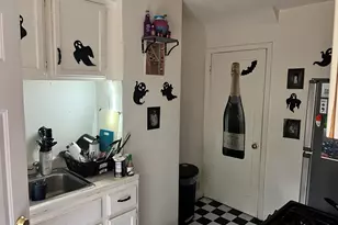 8880 Rutherford St, Detroit, MI 48228 - Photo 11