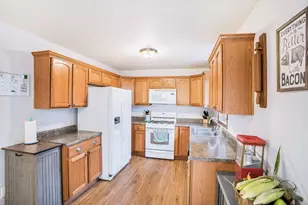 12100 Dylan Ln, Parma, MI 49269 - Photo 11