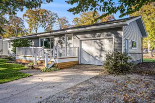 4543 Poulin St, Norton Shores, MI 49441 - Photo 3